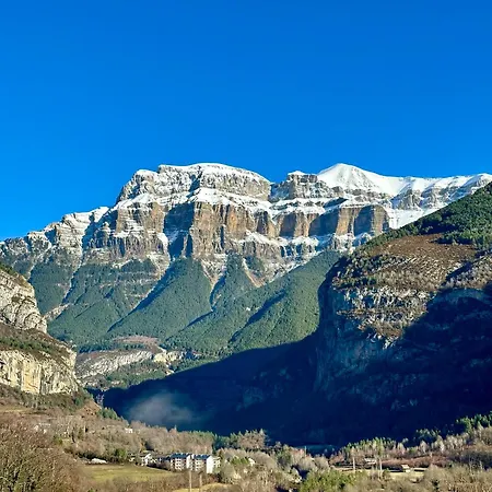 Casa Berges Torla-ordesa Apartmán *